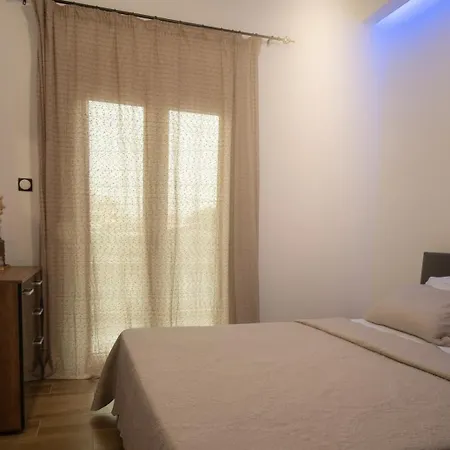 Luxe Suite, Achilles' Private Getaway Lejlighed *