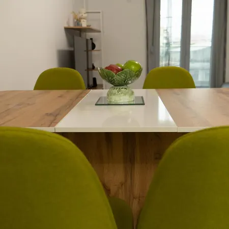 Luxe Suite, Achilles' Private Getaway דירה סלוניקי