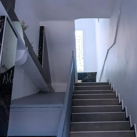 Luxe Suite, Achilles' Private Getaway *