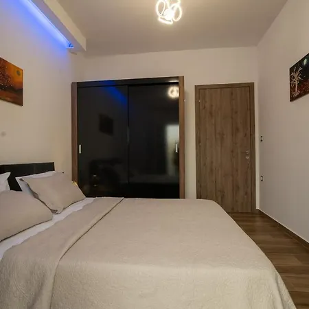 Luxe Suite, Achilles' Private Getaway *