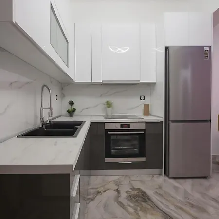 Luxe Suite, Achilles' Private Getaway