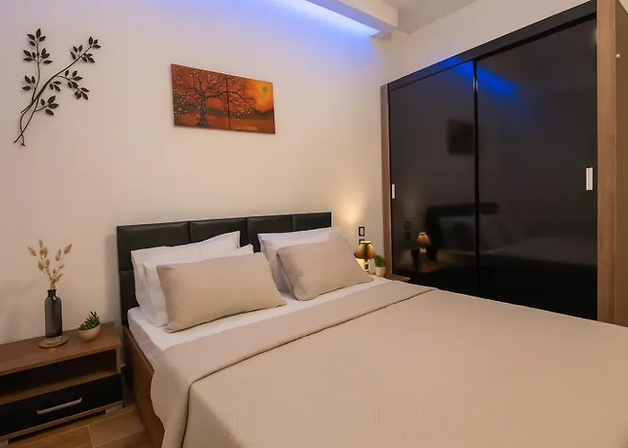 Luxe Suite, Achilles' Private Getaway Apartment Thessaloniki